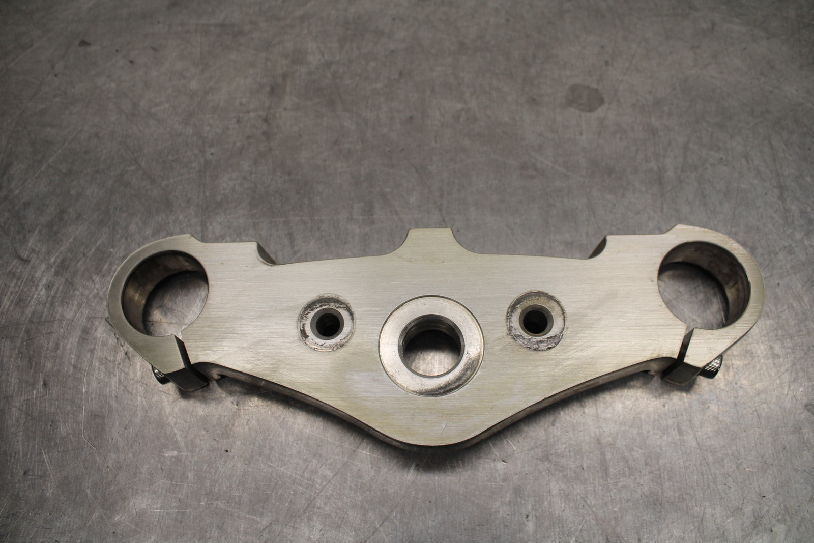 05-08 KAWASAKI VULCAN 1500 VN1500N CLASSIC FORKS UPPER TRIPLE TREE CLAMP BB133