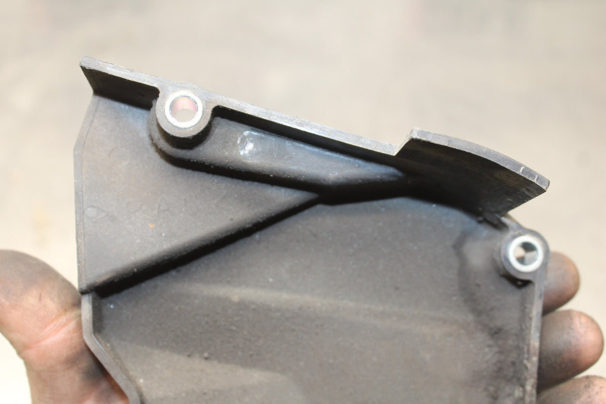 05 YAMAHA YZF R6 ENGINE SPROCKET COVER BB858