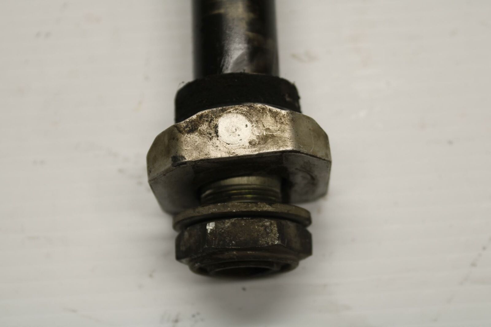 08-09 SUZUKI GSXR600 REAR AXLE BACK WHEEL RIM PIVOT BOLT AXEL BB244
