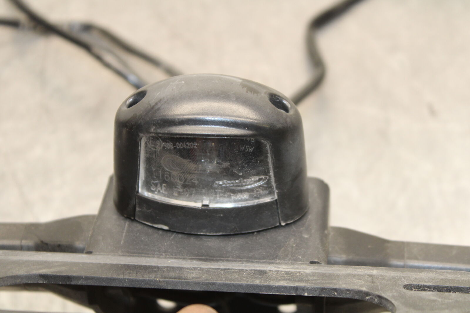19-22 KAWASAKI Z400 REAR BACK TAIL LIGHT MOUNT BRACKET AND LIGHT BB738