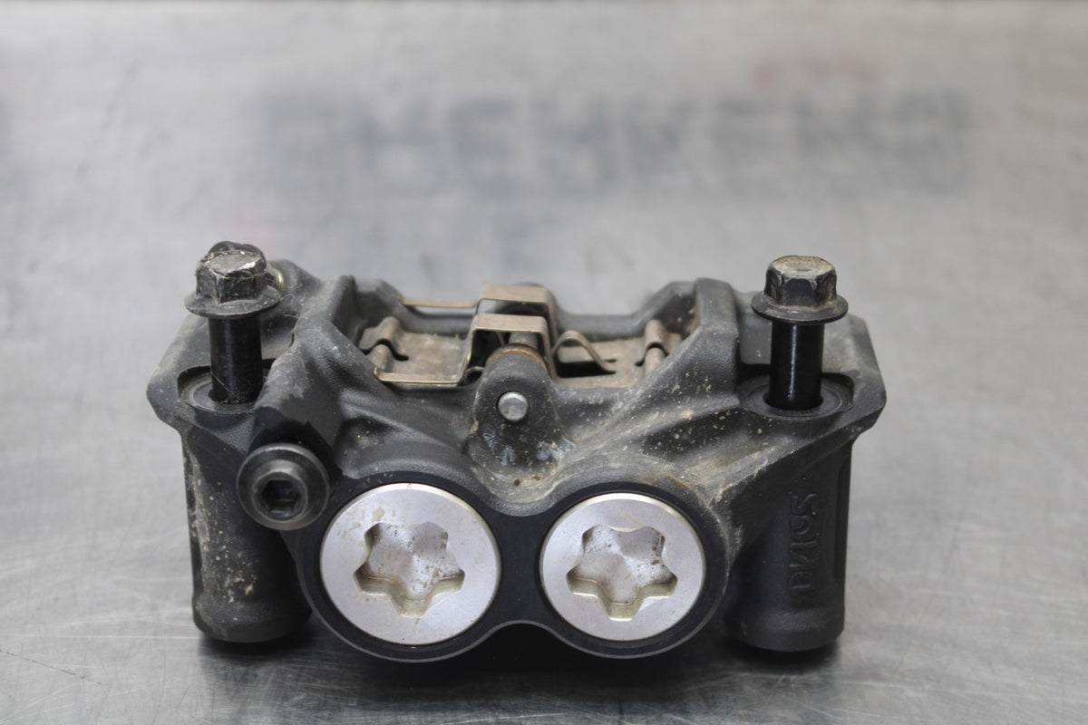 17 YAMAHA YZF R6 RIGHT LEFT FRONT BRAKE CALIPER SET PAIR CALIPERS BB922