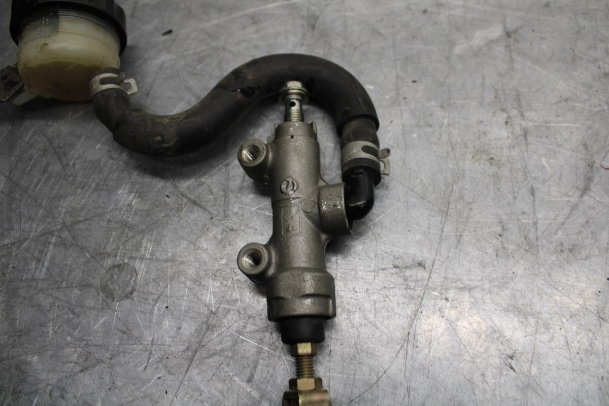 03 KAWASAKI ZX12R REAR BACK BRAKE MASTER CYLINDER W RESERVOIR BB472