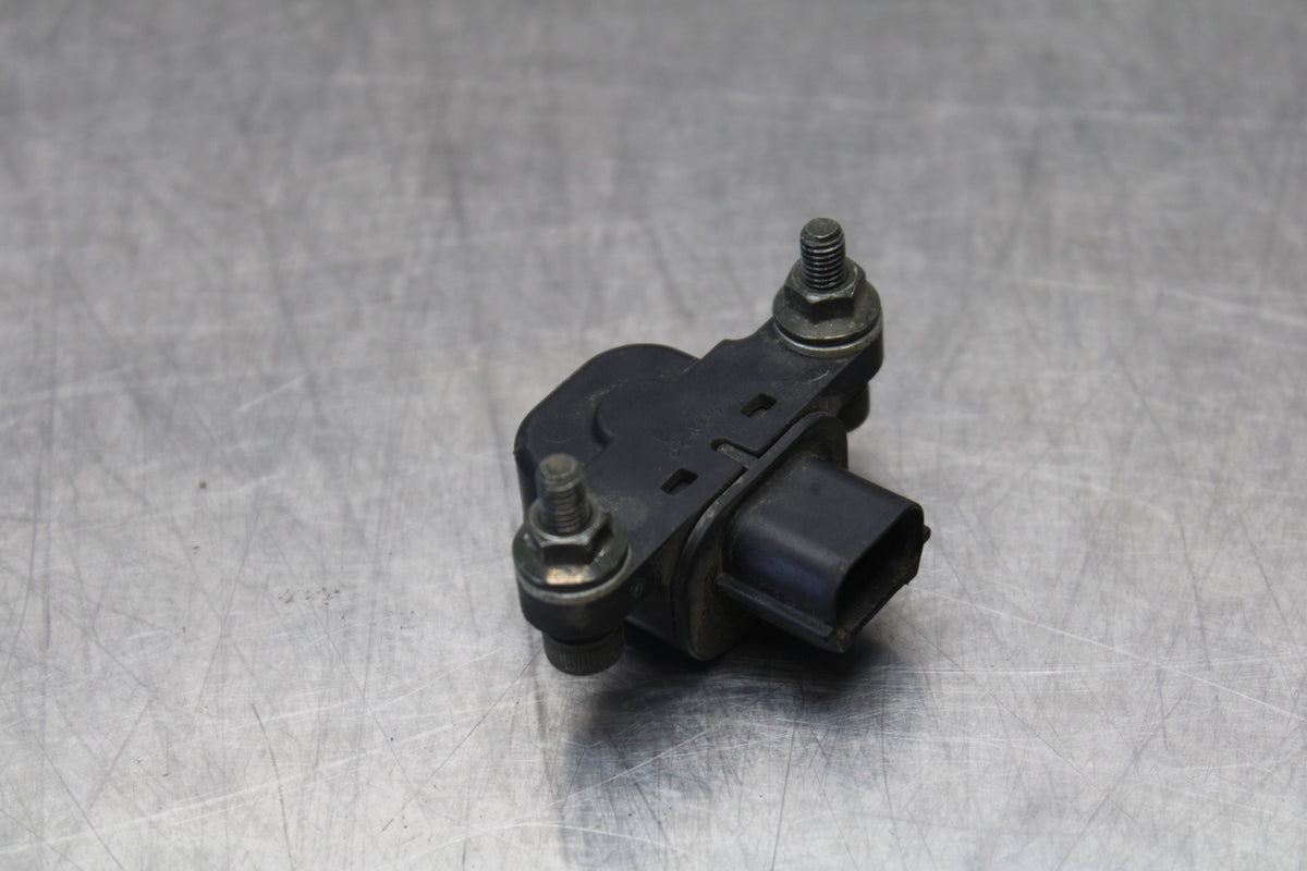 04-05 KAWASAKI NINJA ZX10R TIP OVER BANK ANGLE CRASH SENSOR SWITCH  BB163