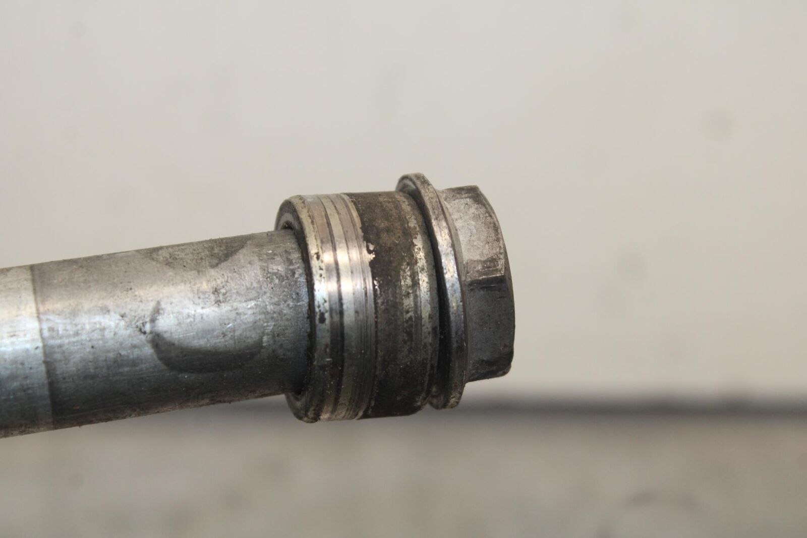 2001 Honda ST1100 FRONT WHEEL RIM AXLE PIVOT BOLT BB89