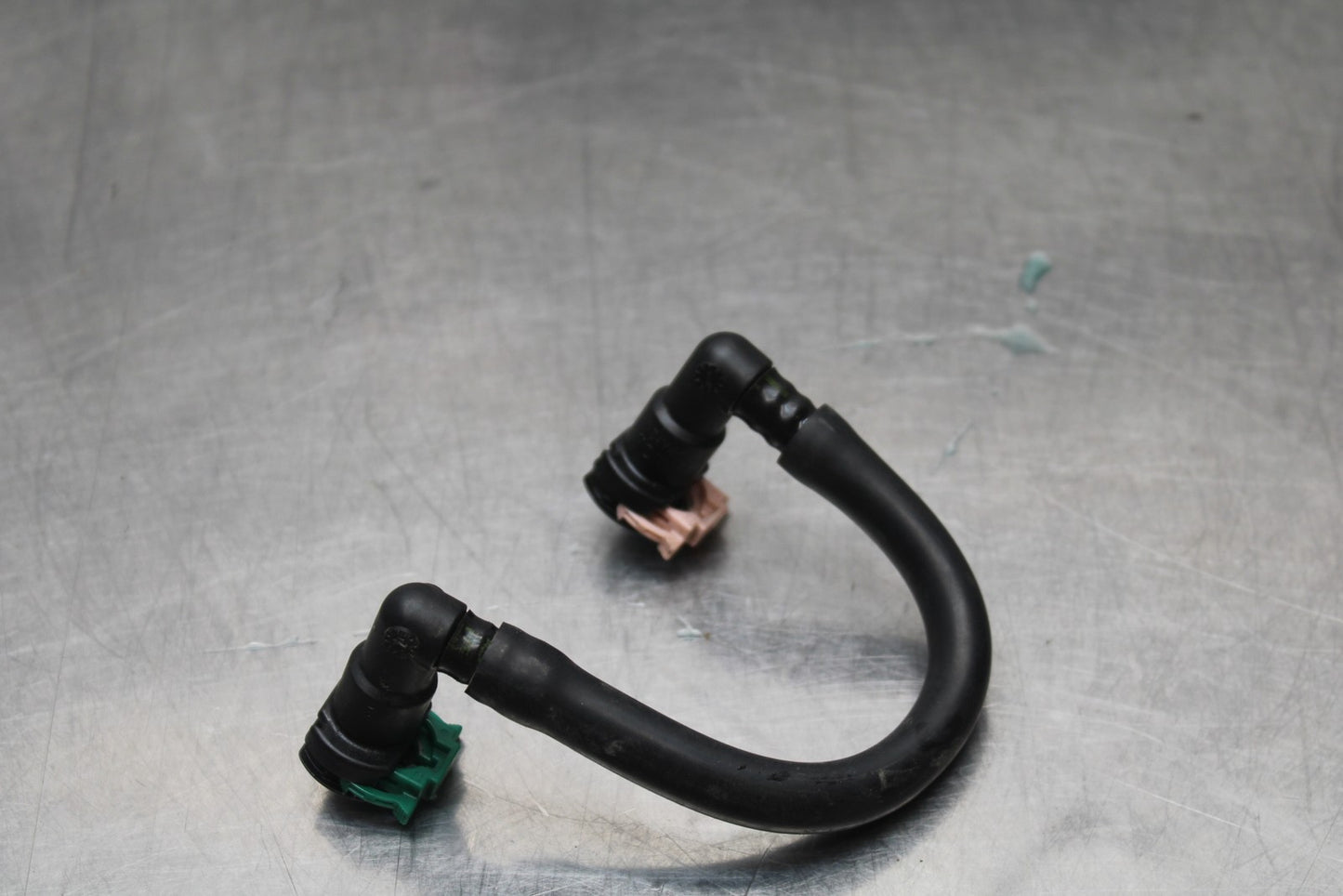 11-22 SUZUKI GSXR 600  FUEL HOSE GAS LINE TUBE PIPE BB193
