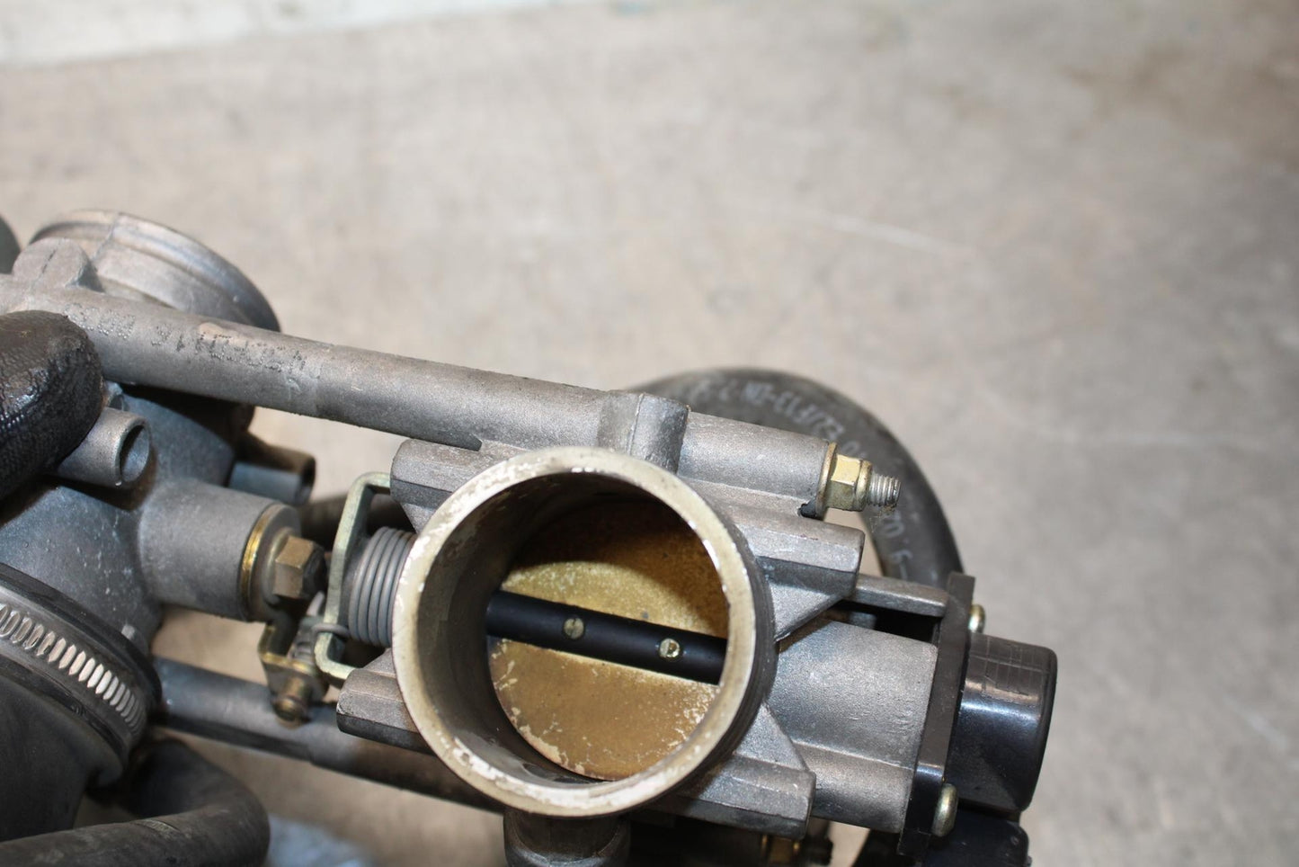 2005 Ducati Monster S2R MAIN FUEL INJECTORS / THROTTLE BODIES BB557