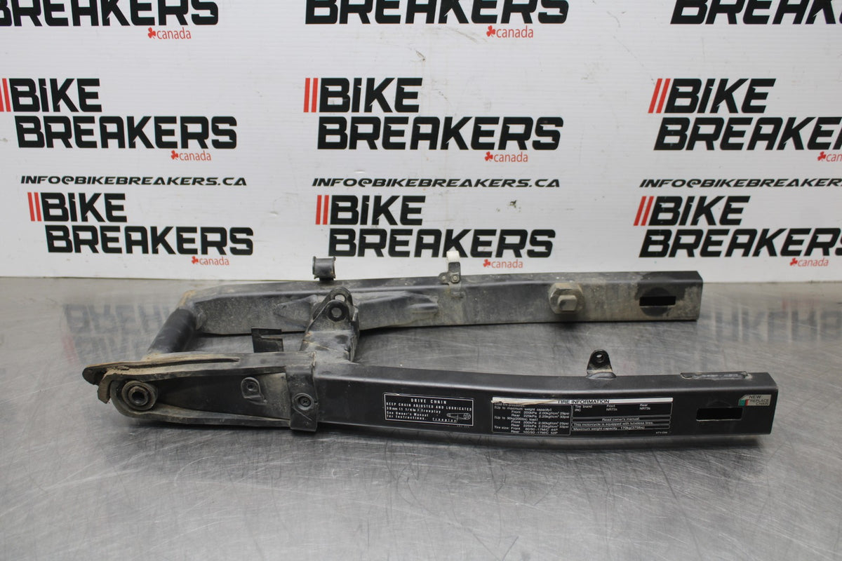 08 HONDA CBR125R REAR SWINGARM BACK SUSPENSION SWING ARM BB839
