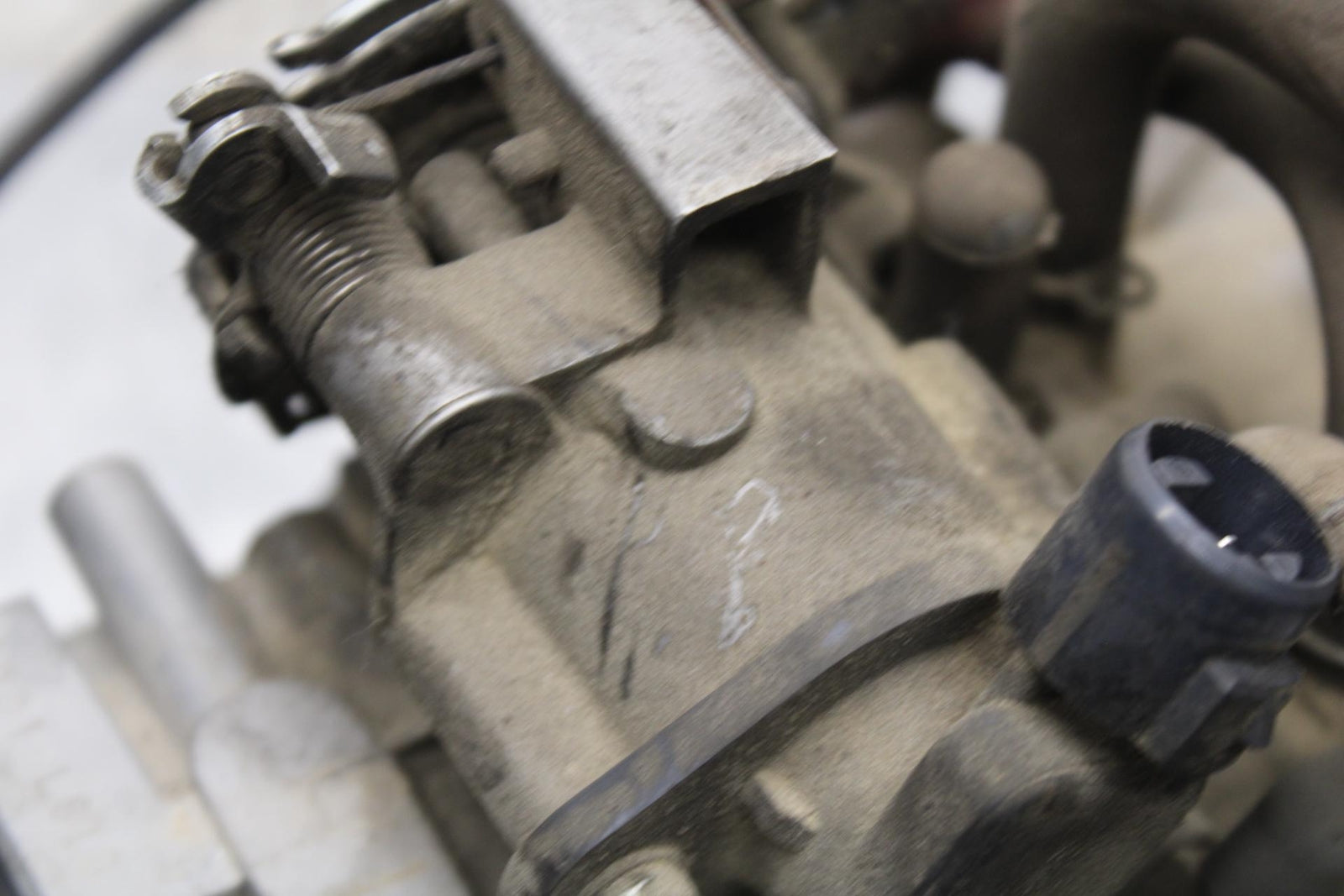 2005 Kawasaki Vulcan 1500 VN1500N Classic THROTTLE BODY BODIES 16163-1099 BB576