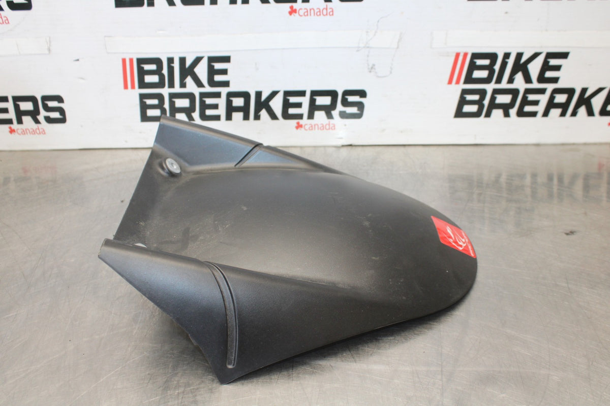 16 APRILIA TUONO V4 1100 REAR BACK WHEEL TIRE HUGGER FENDER BB905