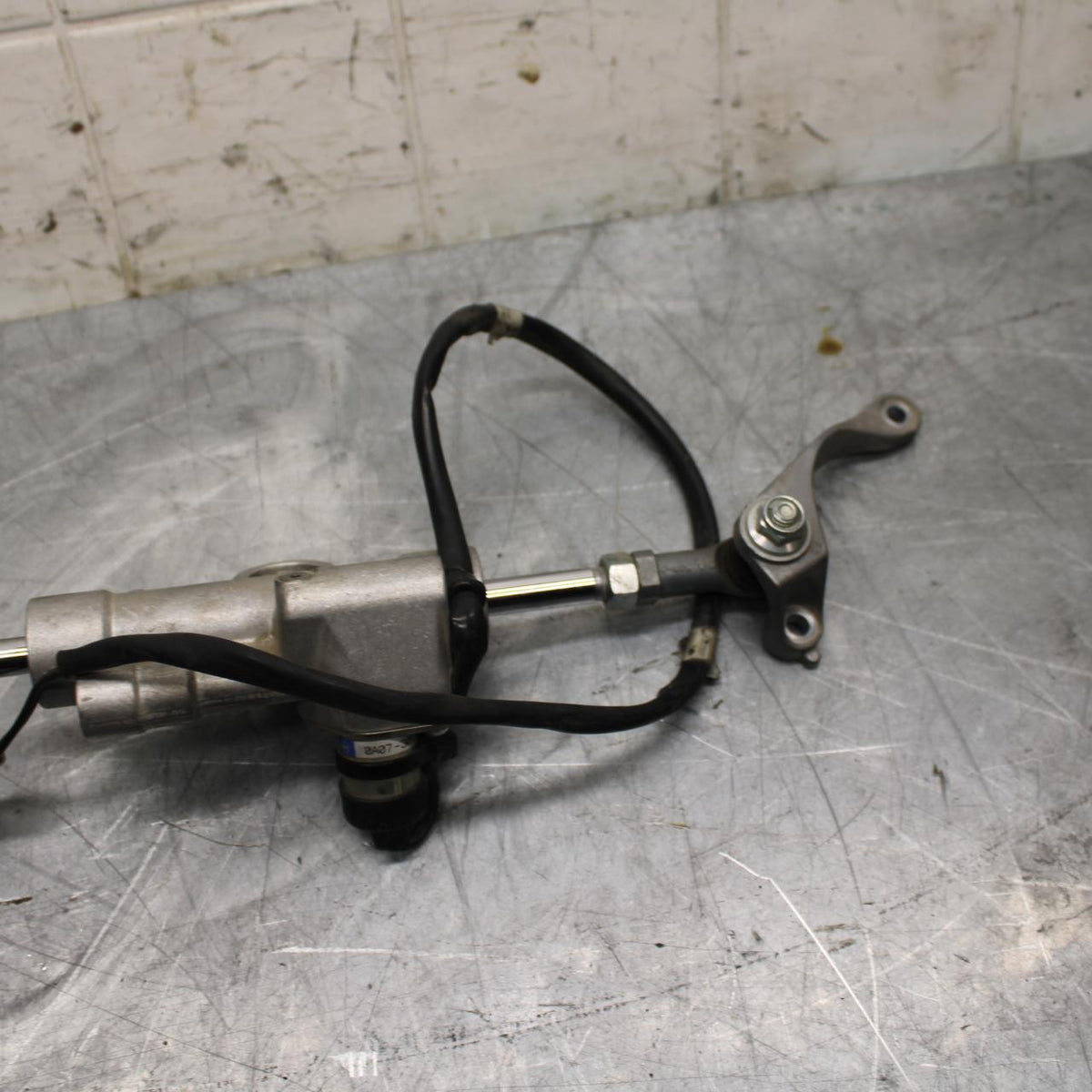 09-14 YAMAHA YZF R1 STEERING DAMPER STABILIZER 14B-23490-00-00 BB471