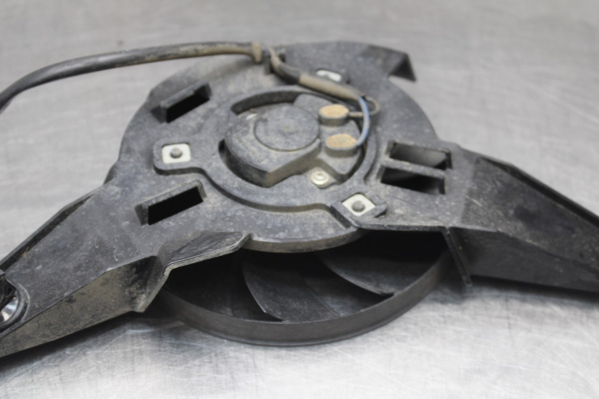 23-24 YAMAHA MT-07 ENGINE RADIATOR COOLING FAN BB927