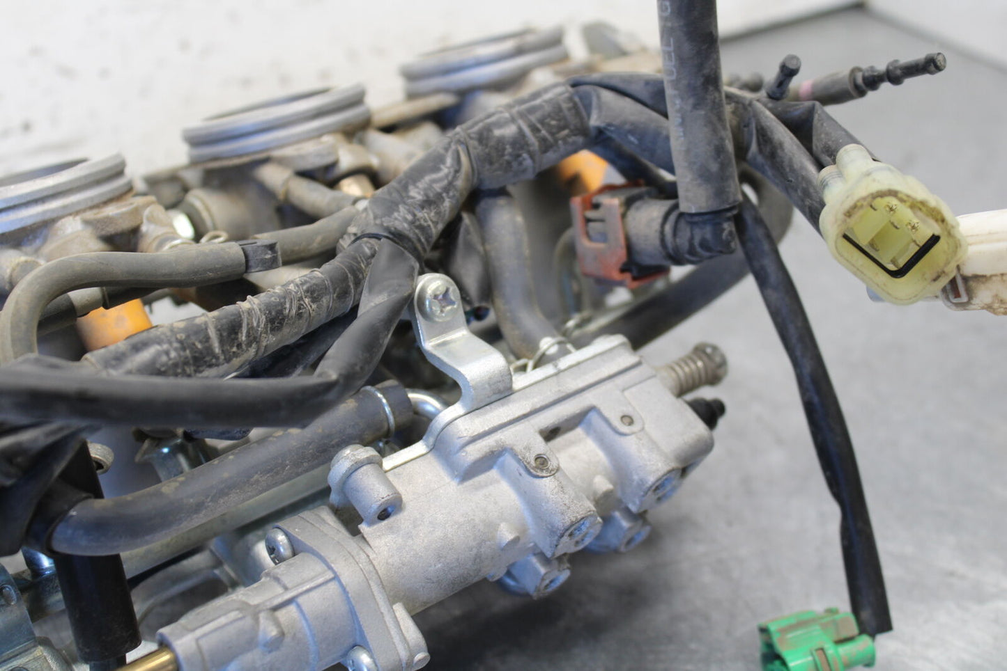07-09 YAMAHA FZ6 MAIN FUEL INJECTORS / THROTTLE BODIES BB713