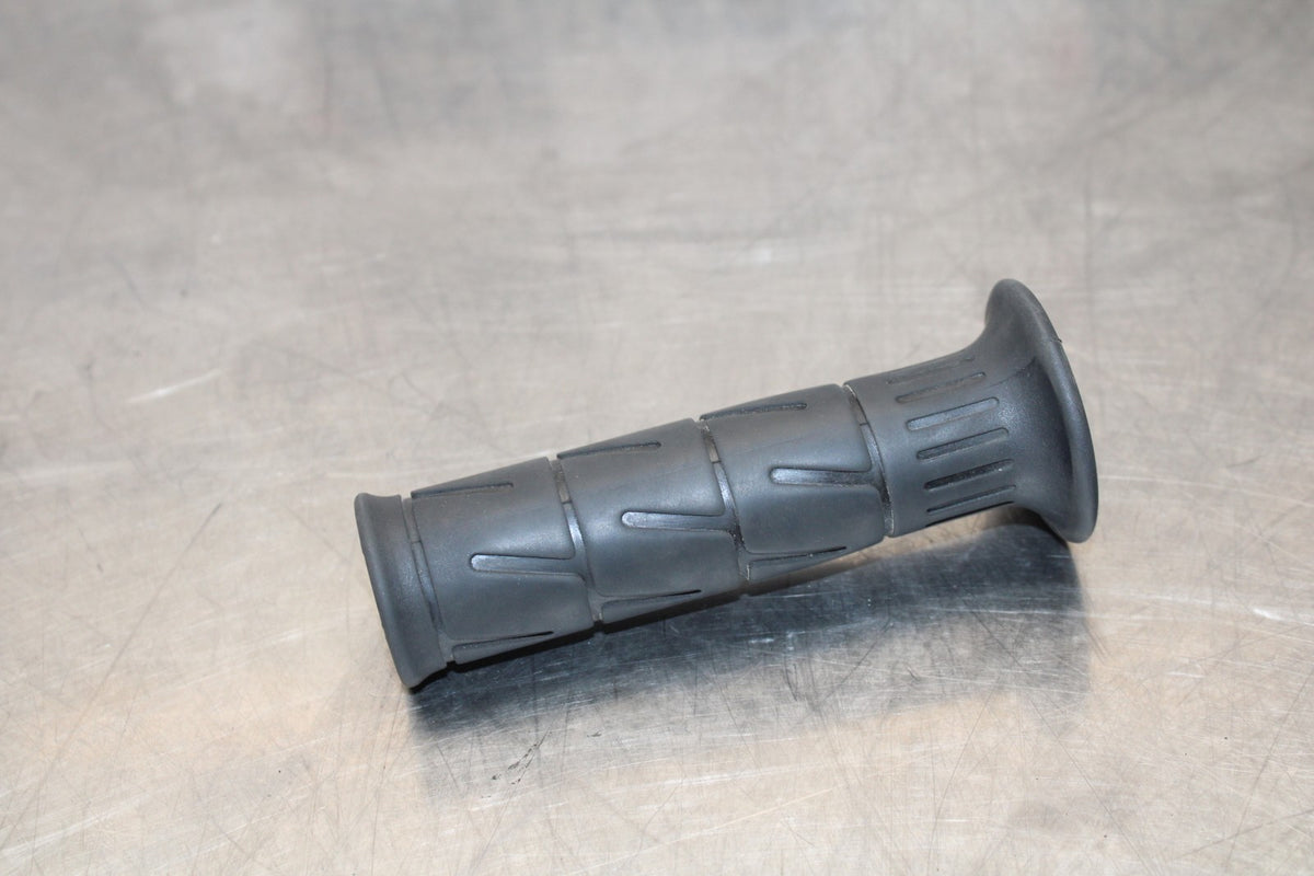 07-08 KAWASAKI NINJA ZX6R RIGHT THROTTLE GRIP BB175