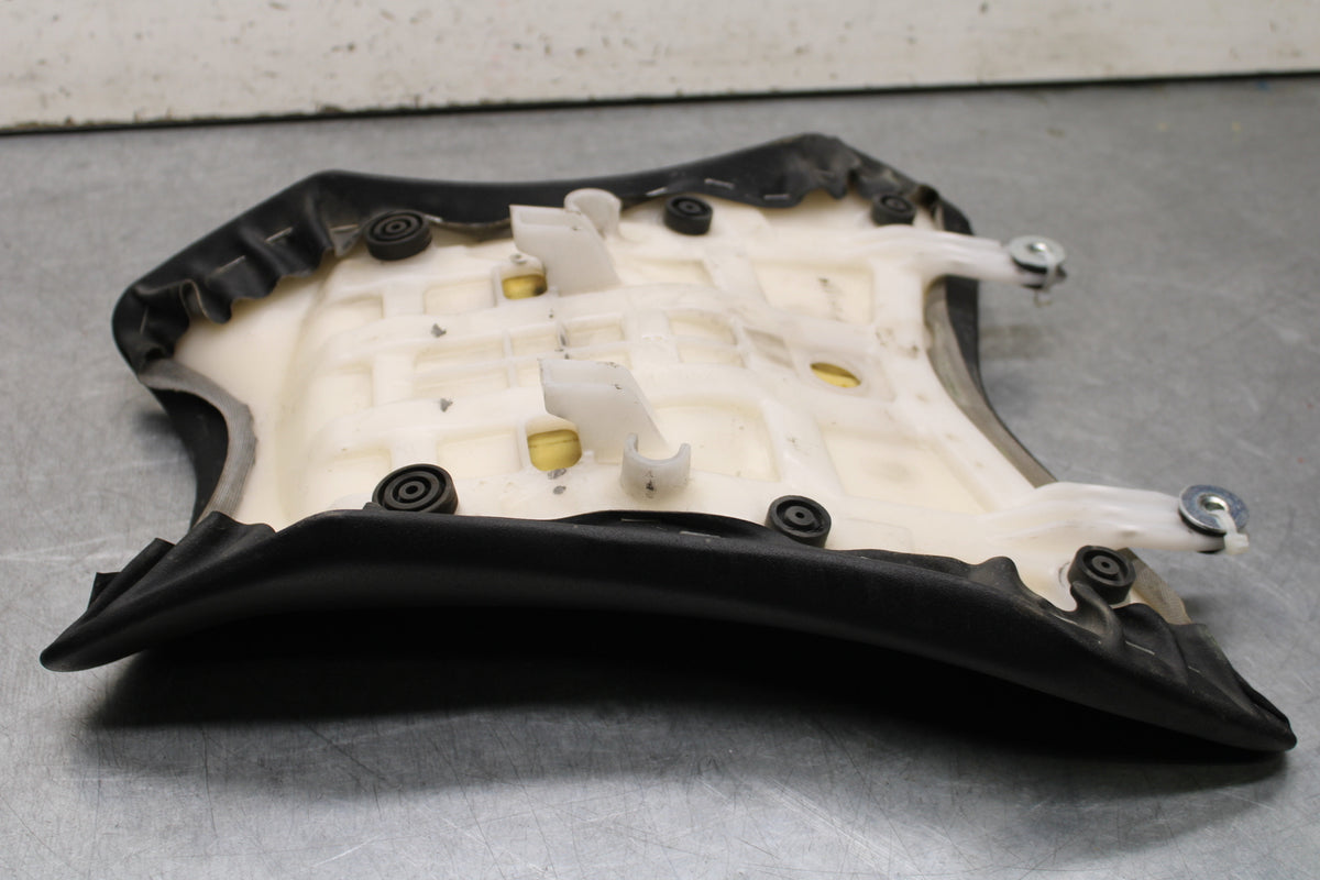 16 KAWASAKI NINJA ZX10R FRONT DRIVERS SEAT PAD SADDLE PILLION 53066-0521-MA  BB6