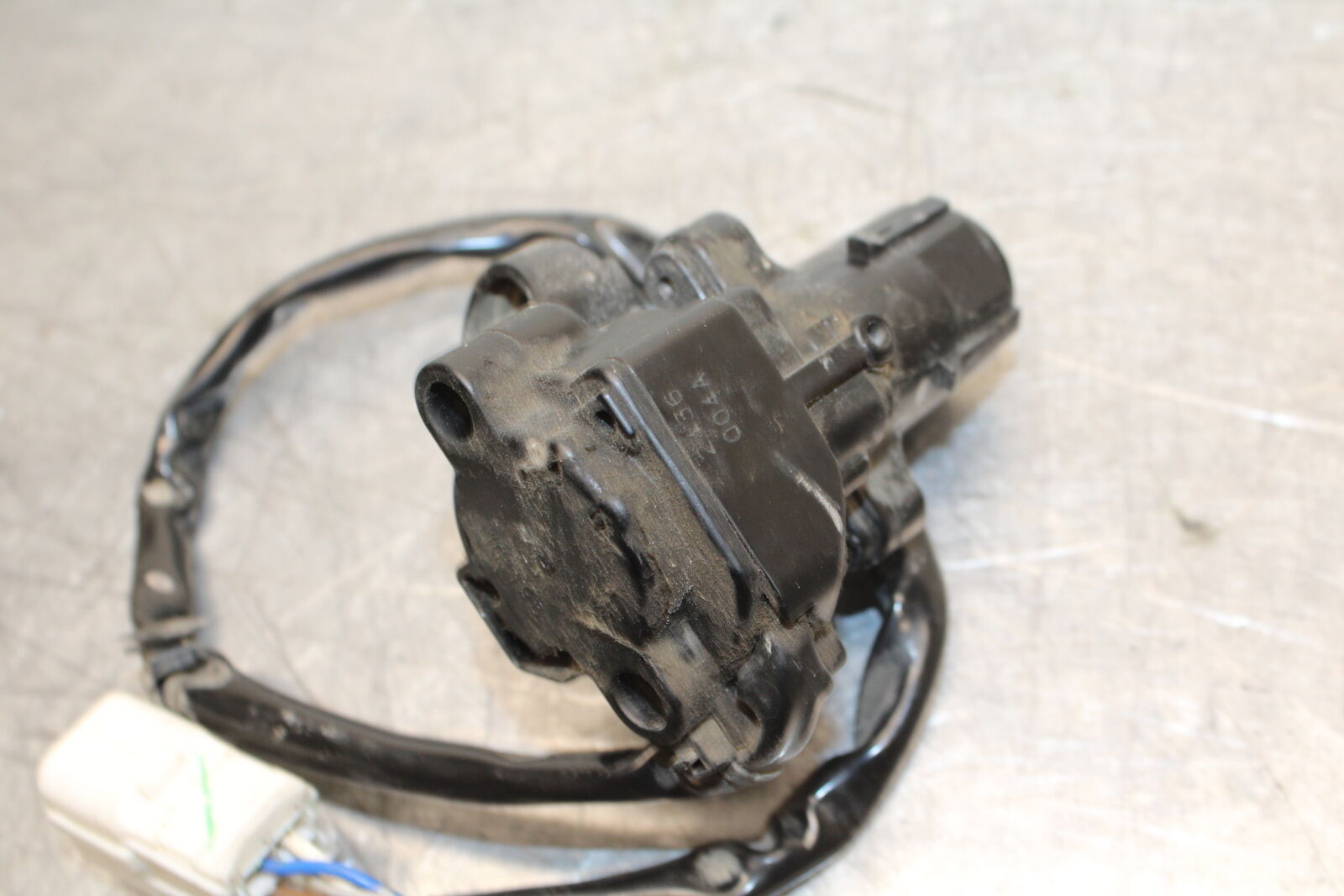 16-17 KAWASAKI VULCAN S 650 IGNITION LOCK KEY SET W/ GAS CAP AND SEAT LOCK BB731