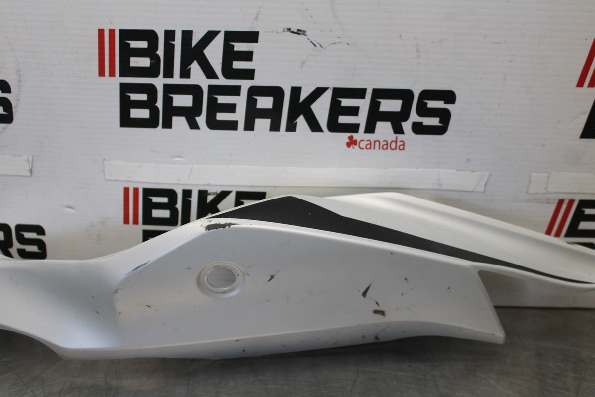 23-26 KAWASAKI NINJA ZX4RR LEFT REAR BACK TAIL FAIRING COWL SHROUD BB898