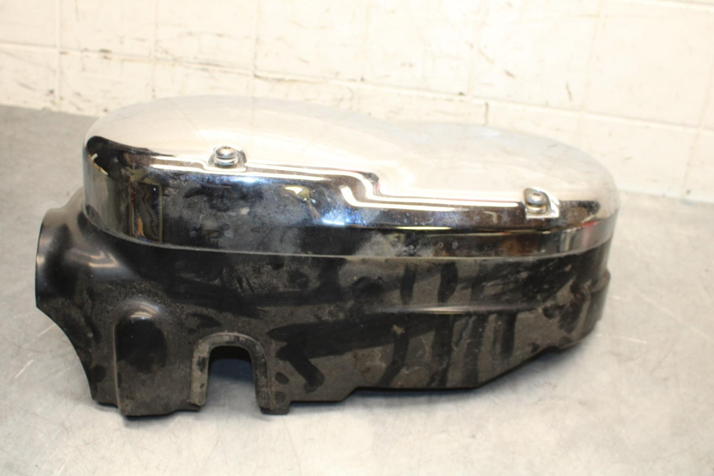 2005 Kawasaki Vulcan 1600 VN1600D Nomad ENGINE SPROCKET COVER BB556