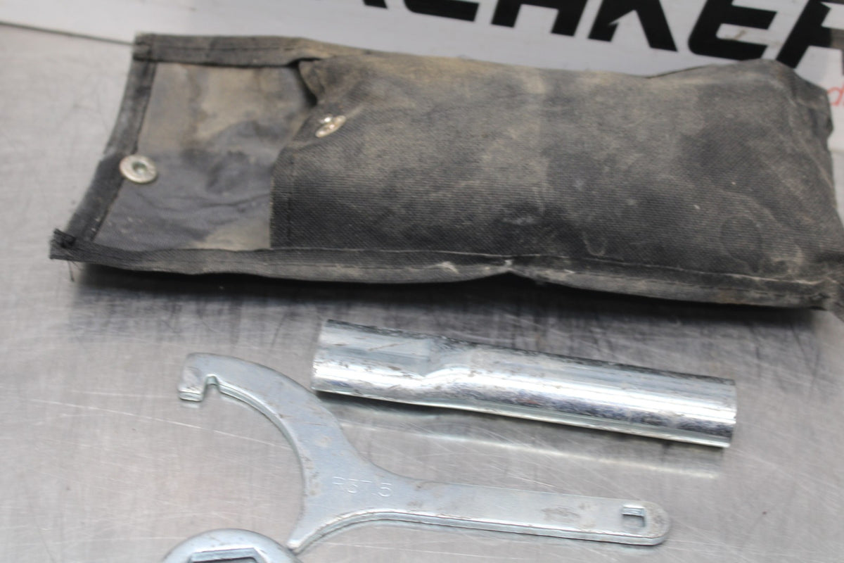 13 KAWASAKI NINJA 650 EX650F ABS STOCK TOOLS OEM TOOL BAG KIT SET BB828