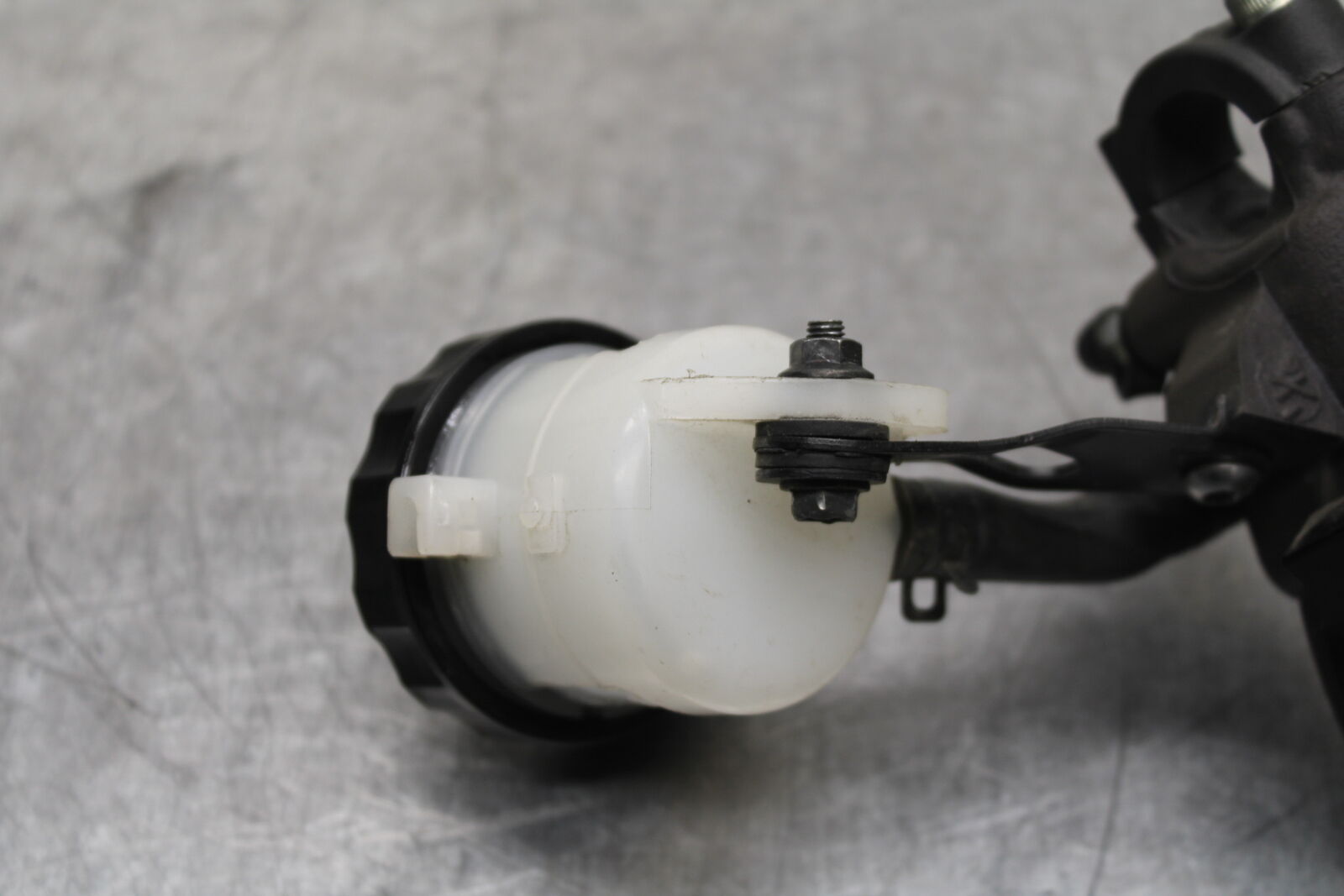 13-17 KAWASAKI NINJA ZX6R ZX636E FRONT BRAKE MASTER CYLINDER w/ LEVER BB735