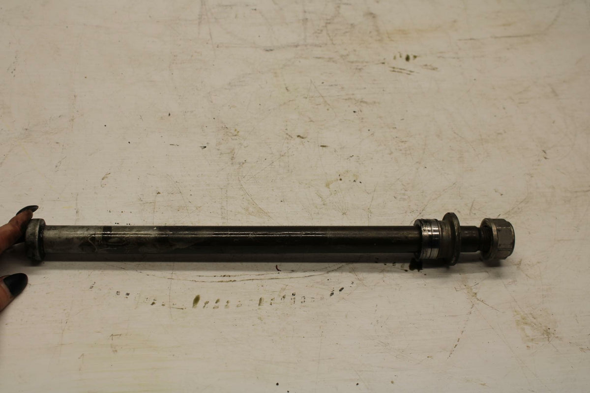05-07 HONDA VTX1800F2 REAR AXLE BACK WHEEL RIM PIVOT BOLT AXEL BB351