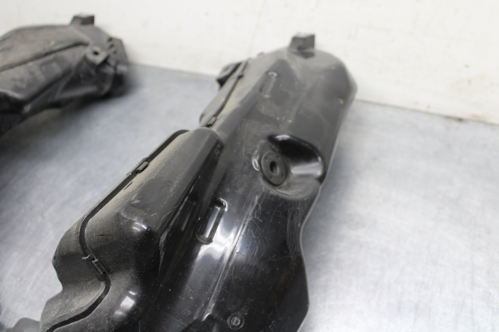 09 SUZUKI GSXR600 RIGHT LEFT AIR INTAKE DUCTS BB759