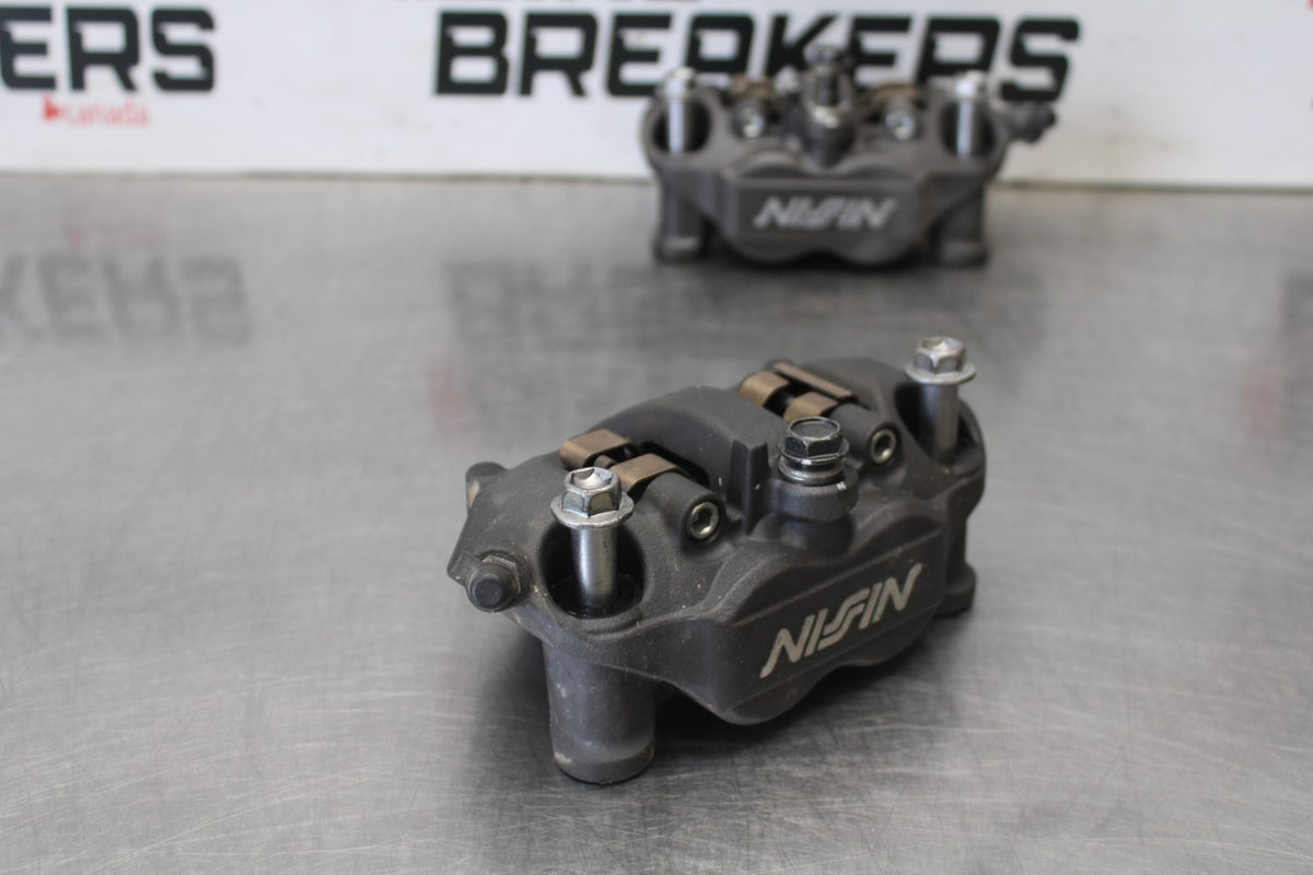 13-18 KAWASAKI NINJA ZX6R RIGHT LEFT FRONT BRAKE CALIPER SET PAIR CALIPERS BB908