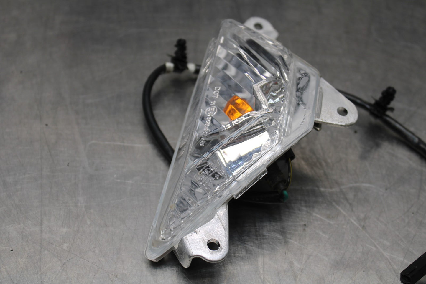 13-17 KAWASAKI NINJA 300 EX300 ABS LEFT FRONT TURN SIGNAL LIGHT INDICATOR BB187