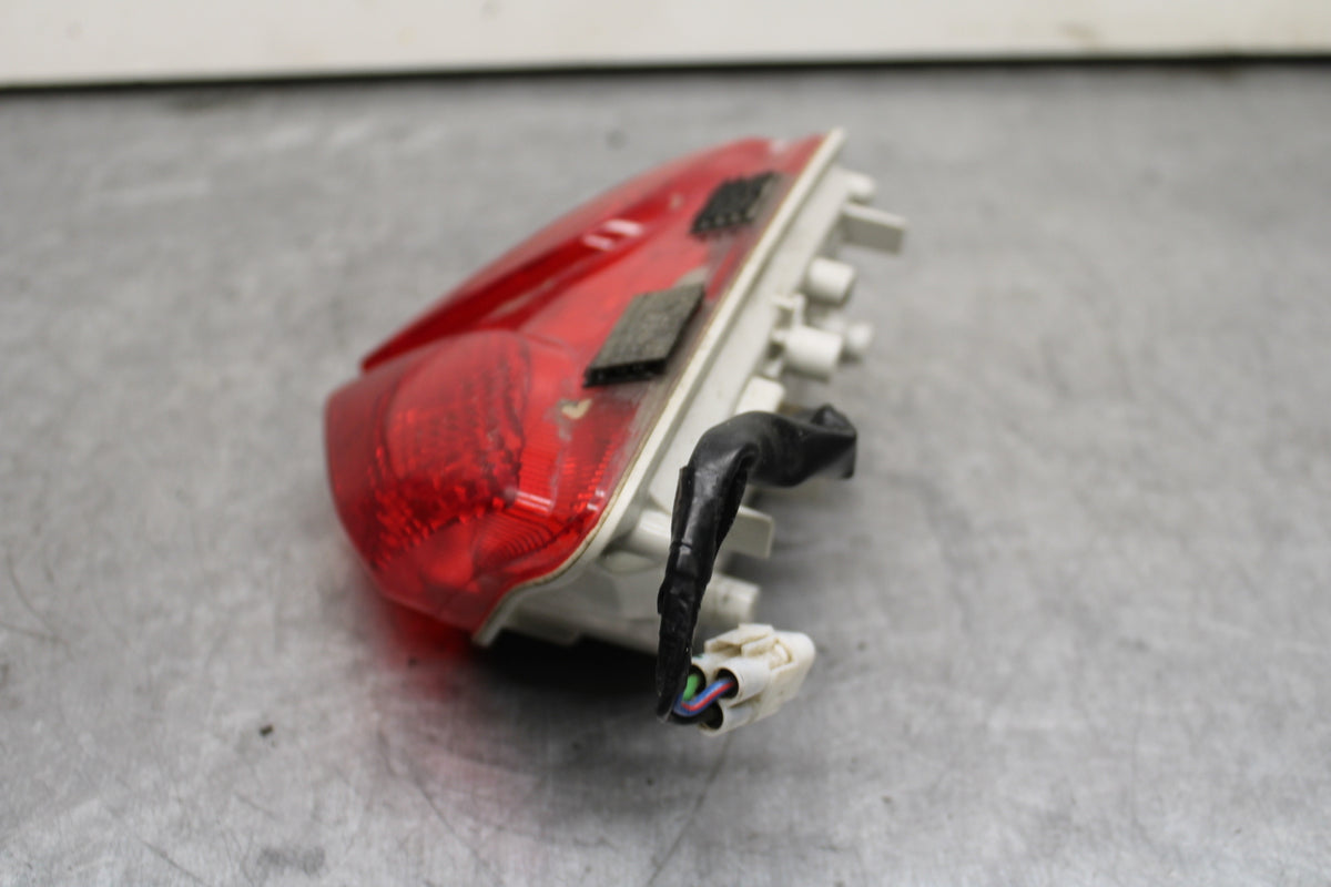08-10 SUZUKI GSXR750 REAR TAIL TAILLIGHT BACK BRAKE LIGHT BB119