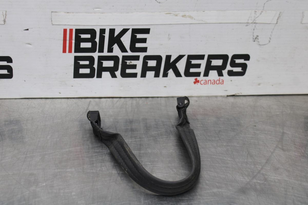 16 DUCATI 959 PANIGALE PASSENGER REAR SEAT GRAB HANDLE STRAP BB912