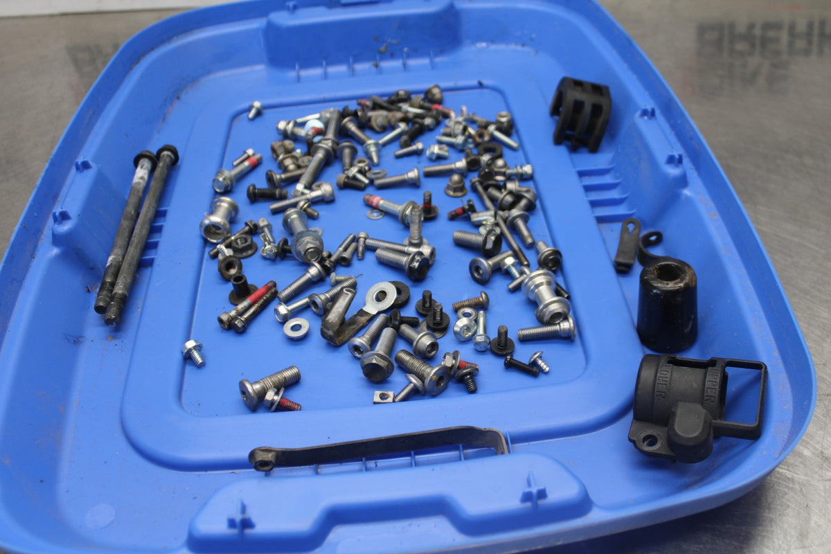 23 KAWASAKI Z900RS MOUNTING BOLTS HARDWARE SCREWS BB935
