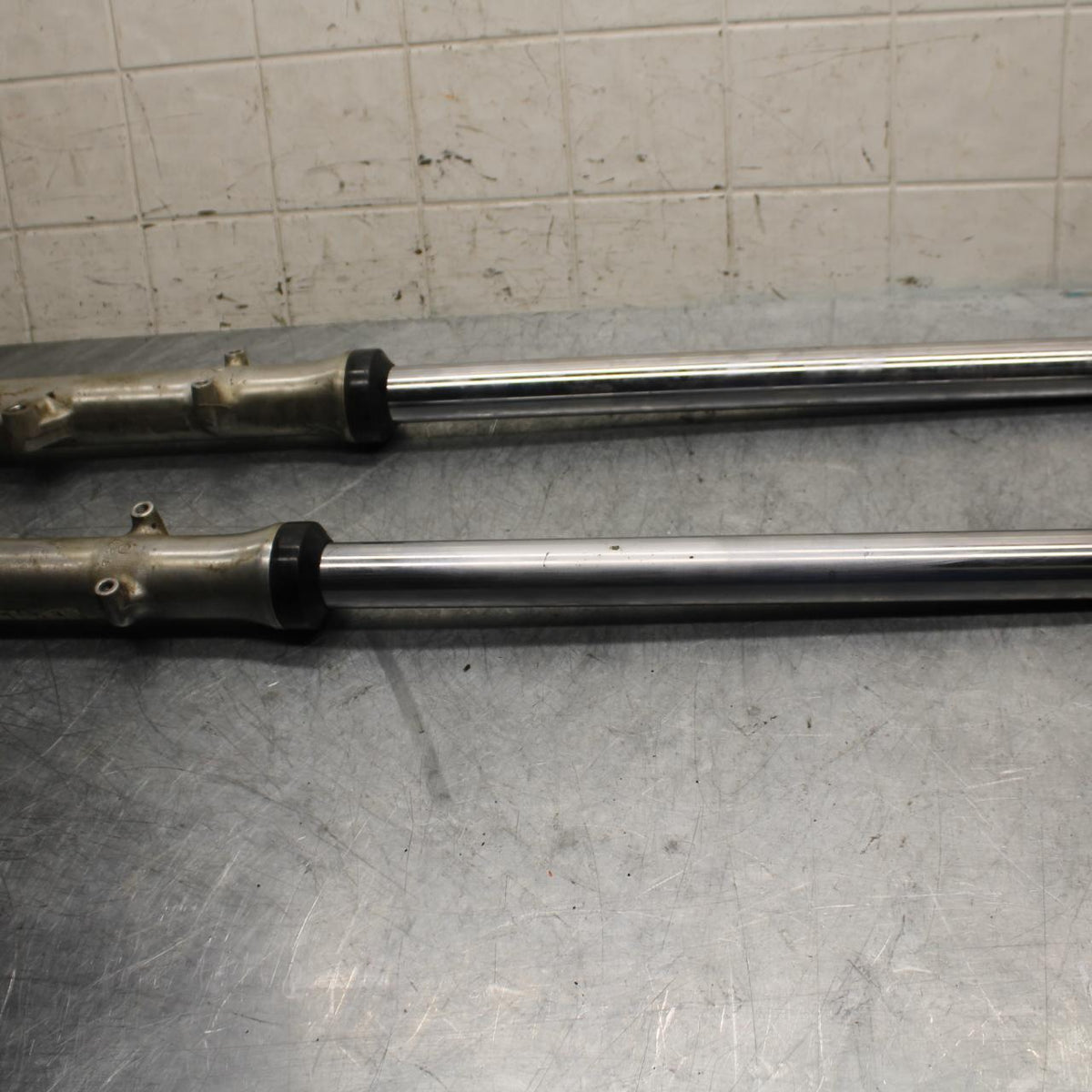 1982 Suzuki GS1100GL FRONT FORKS SHOCK SUSPENSION SET PAIR BB30
