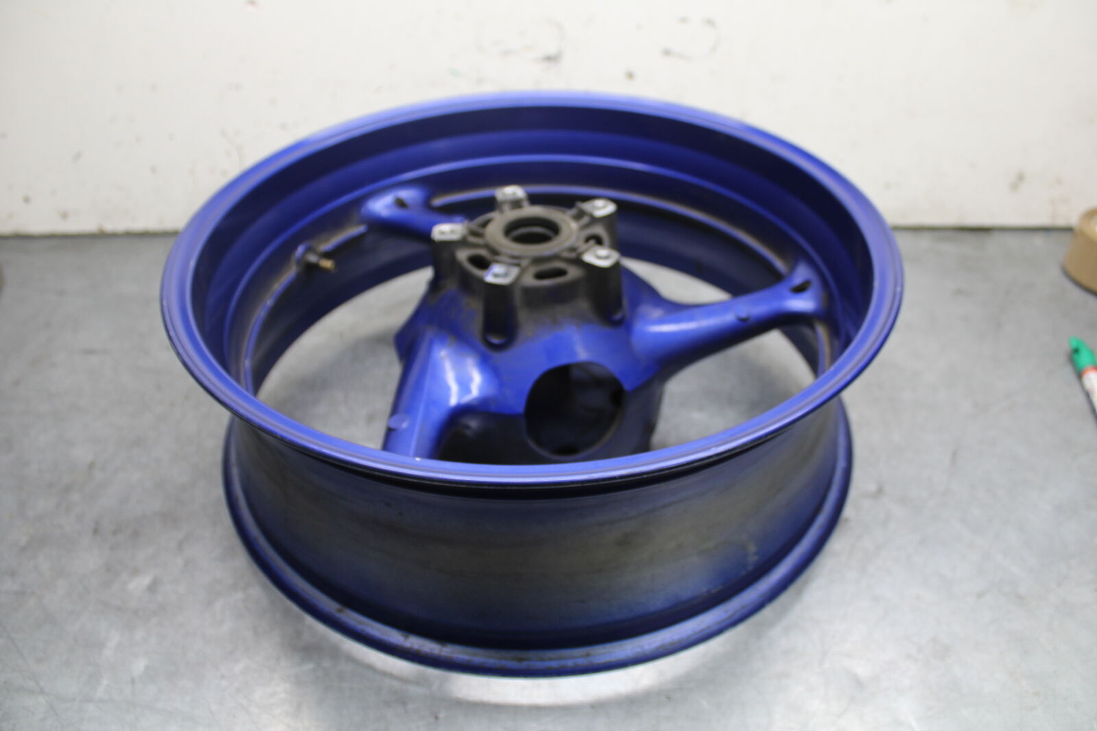 08-09 SUZUKI GSXR600 REAR WHEEL BACK RIM BB728