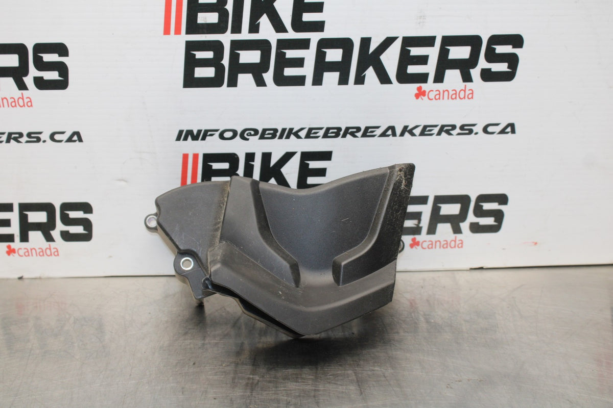 07-08 YAMAHA YZF R1 ENGINE SPROCKET COVER BB771