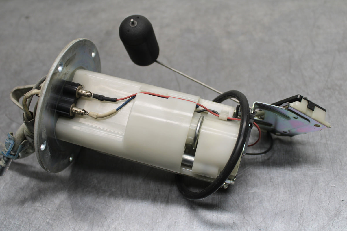 08-10 SUZUKI GSXR 600 FUEL PUMP GAS PETROL SENDER UNIT BB753