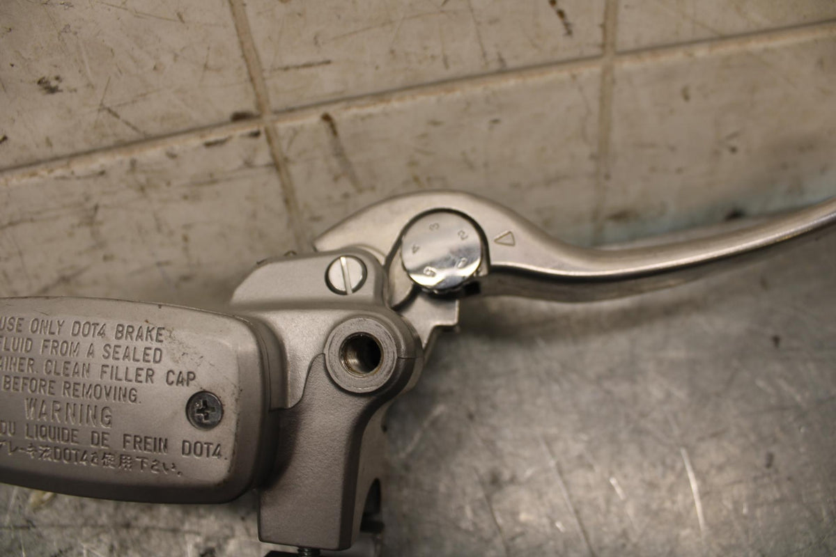 2007 Suzuki Boulevard M50B FRONT BRAKE MASTER CYLINDER BB537