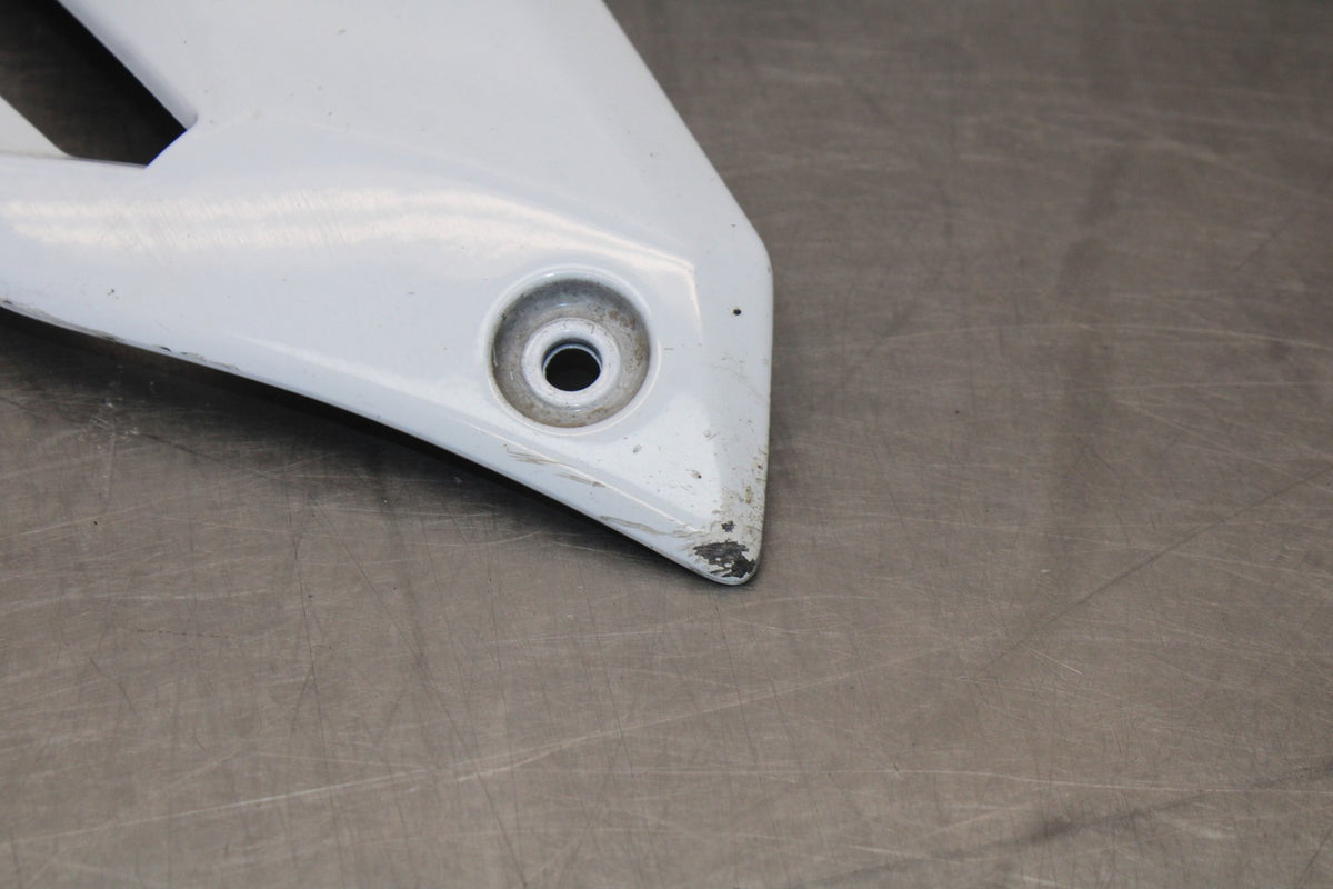17-20 BMW S1000R RIGHT LOWER BOTTOM BELLY SIDE FAIRING COWL  BB909