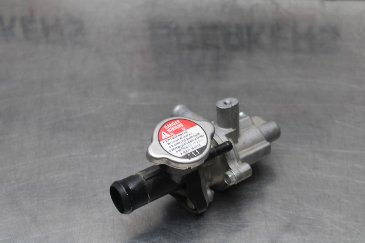 07 HONDA VTX1300R THERMOSTAT W HOUSING ASSEMBLY BB825