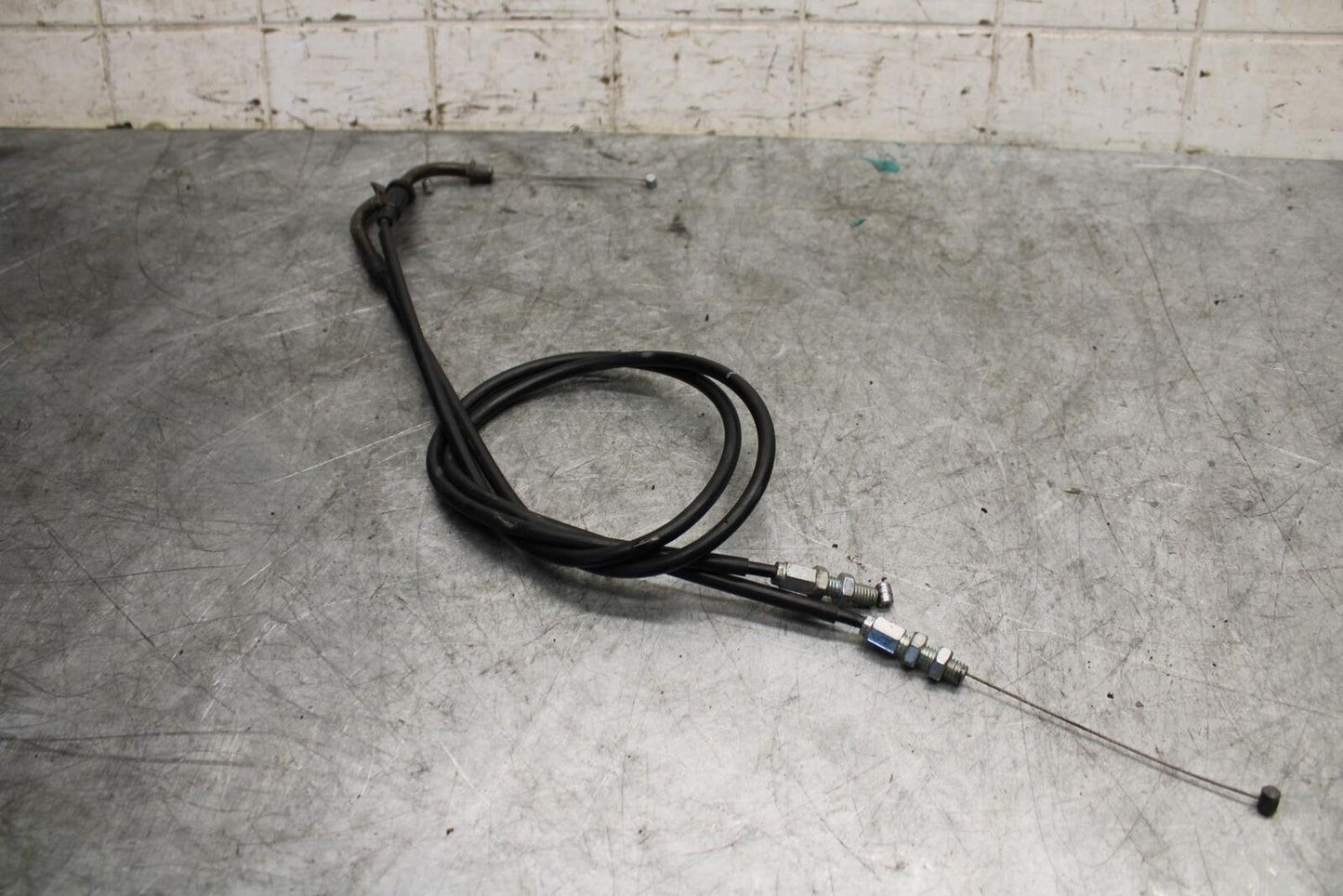 06-07 SUZUKI GSXR750 THROTTLE CABLES LINES 58300-01H00 58300-02H10 BB543