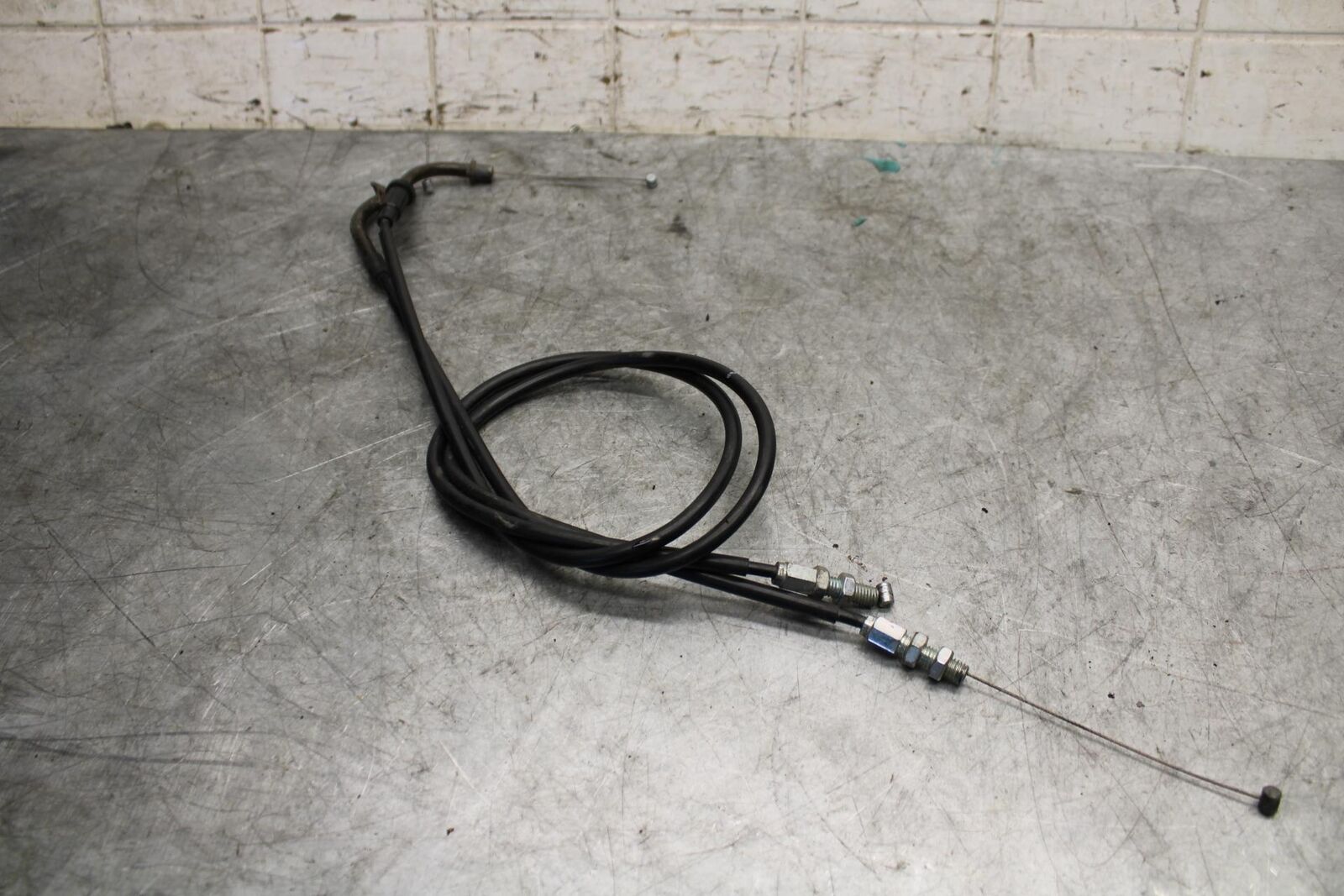 06-07 SUZUKI GSXR750 THROTTLE CABLES LINES 58300-01H00 58300-02H10 BB543