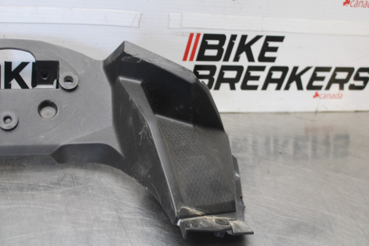 24-25 KAWASAKI NINJA 500 ABS FRONT CENTER COWL FAIRING BB899