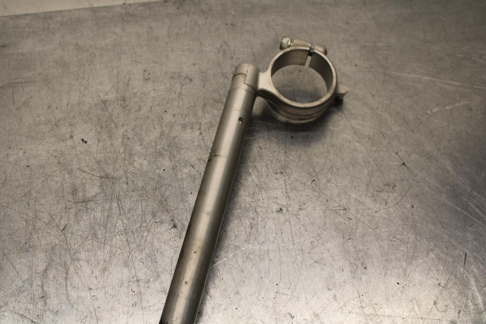 2008 Suzuki GSXR600 RIGHT CLIP ON HANDLEBAR 56111-01H10 BB593
