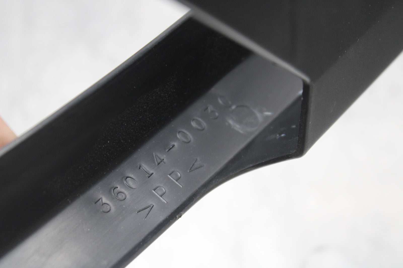 23-24 KAWASAKI NINJA ZX14R NEW!! REAR BACK DRIVE CHAIN GUARD COVER SHIELD BB153