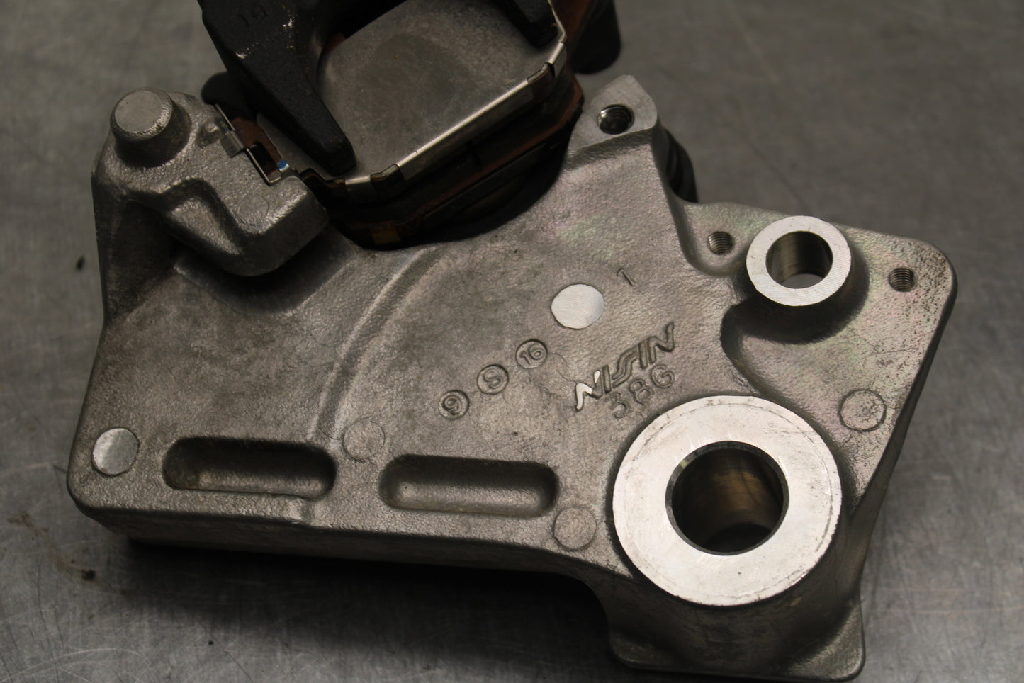 13-16 SUZUKI BANDIT 1250S ABS REAR BACK BRAKE CALIPER W MOUNT BRACKET BB134