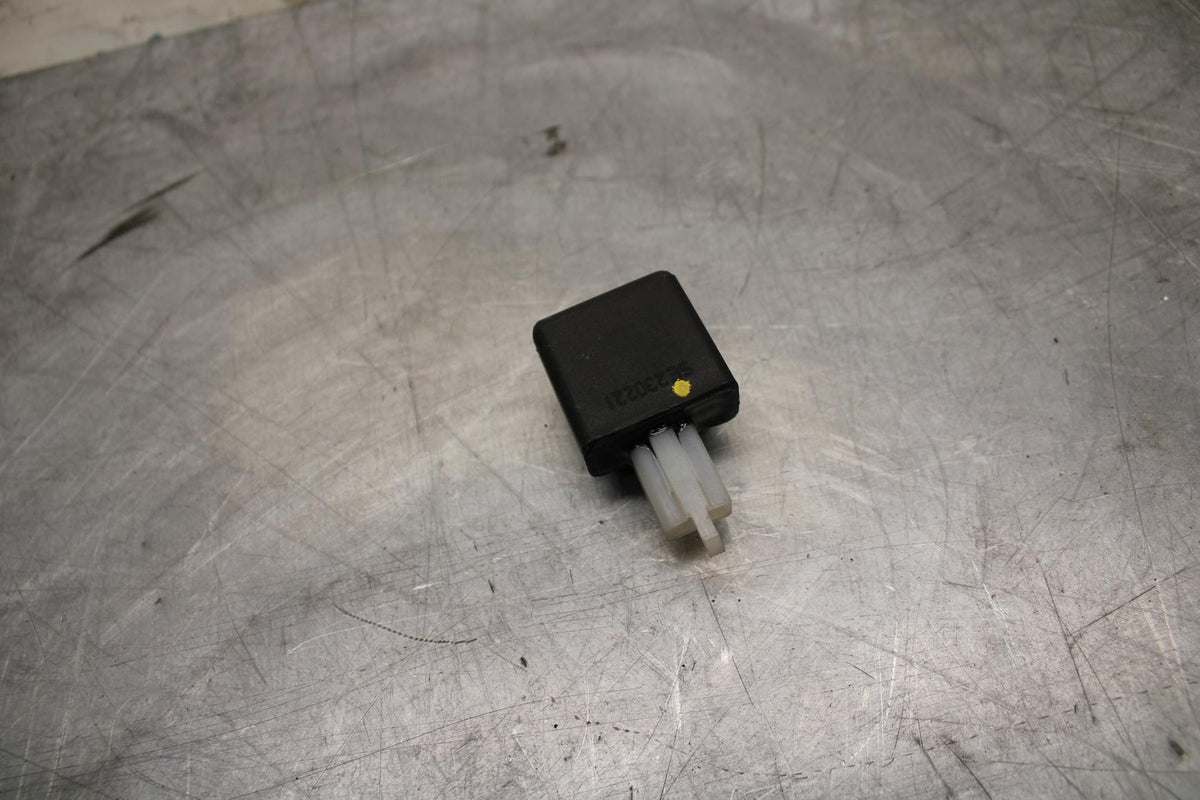21 HUSQVARNA VITPILEN 401 TURN SIGNAL BLINKER RELAY FLASHER SWITCH BB467