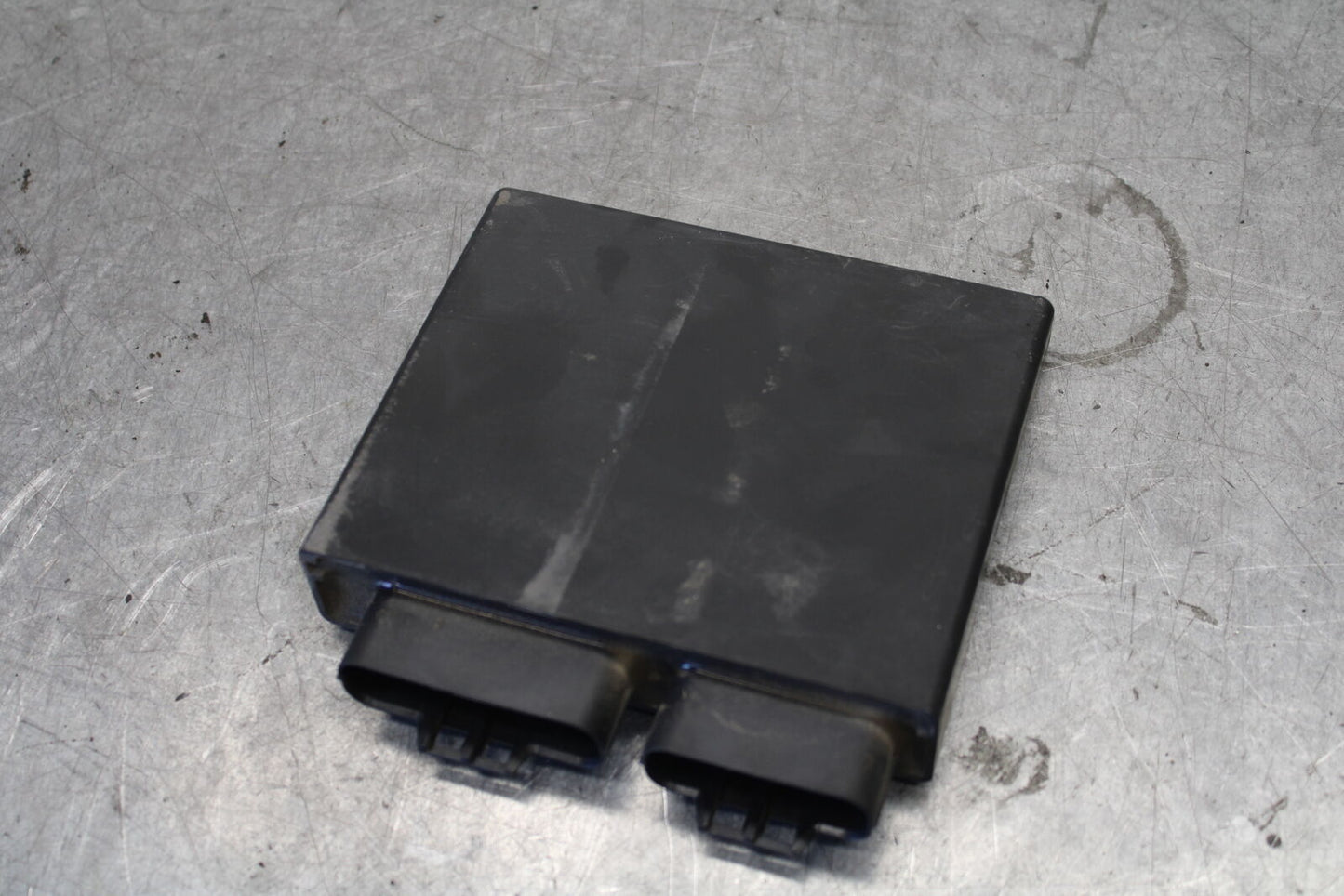 04 SUZUKI GSXR600 ECU  CONTROLLER UNIT BLACK BOX ECM CDI  32920-29G20 BB676