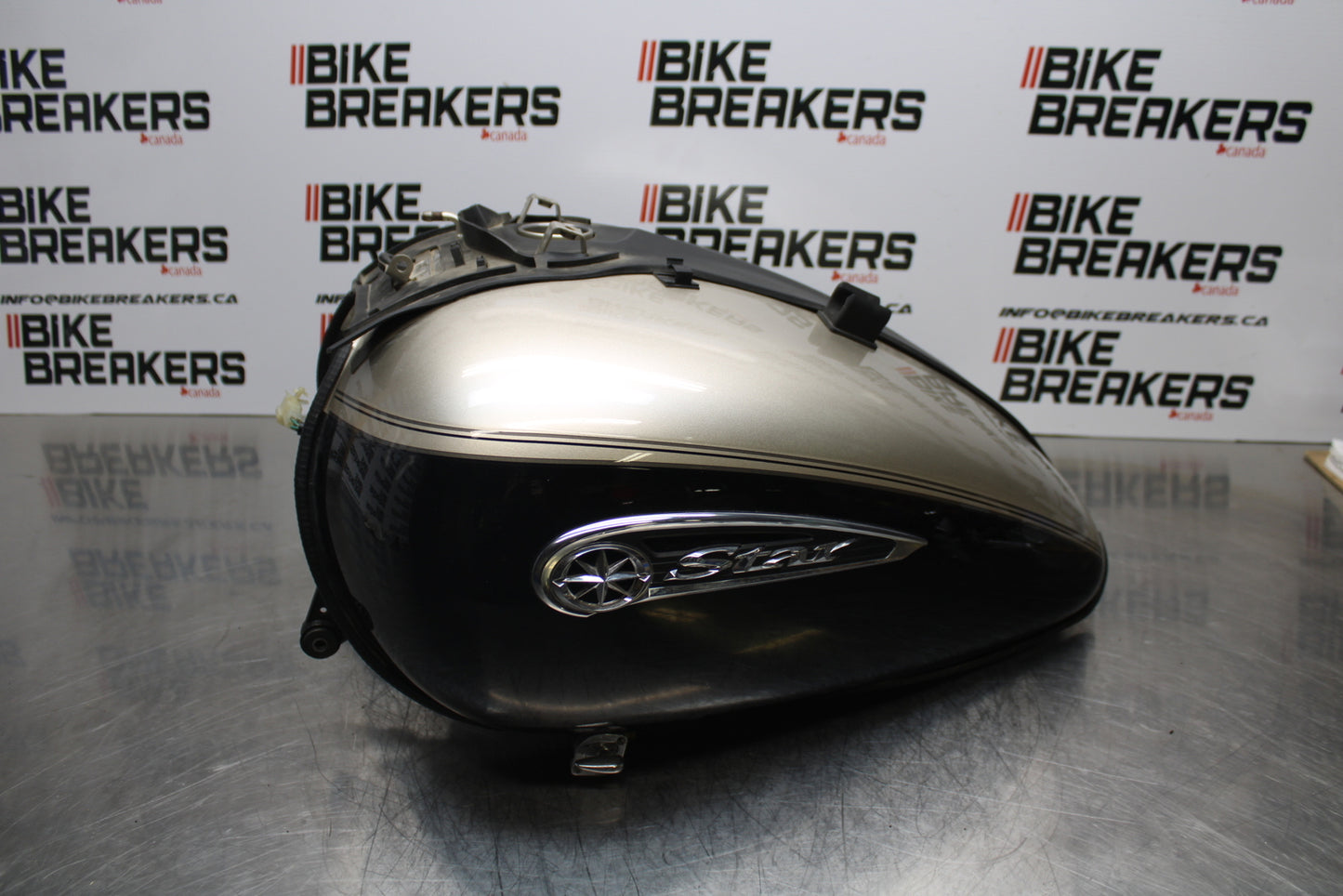09 YAMAHA ROYAL STAR XVZ1300TF VENTURE GAS TANK FUEL PETROL RESERVOIR BB151