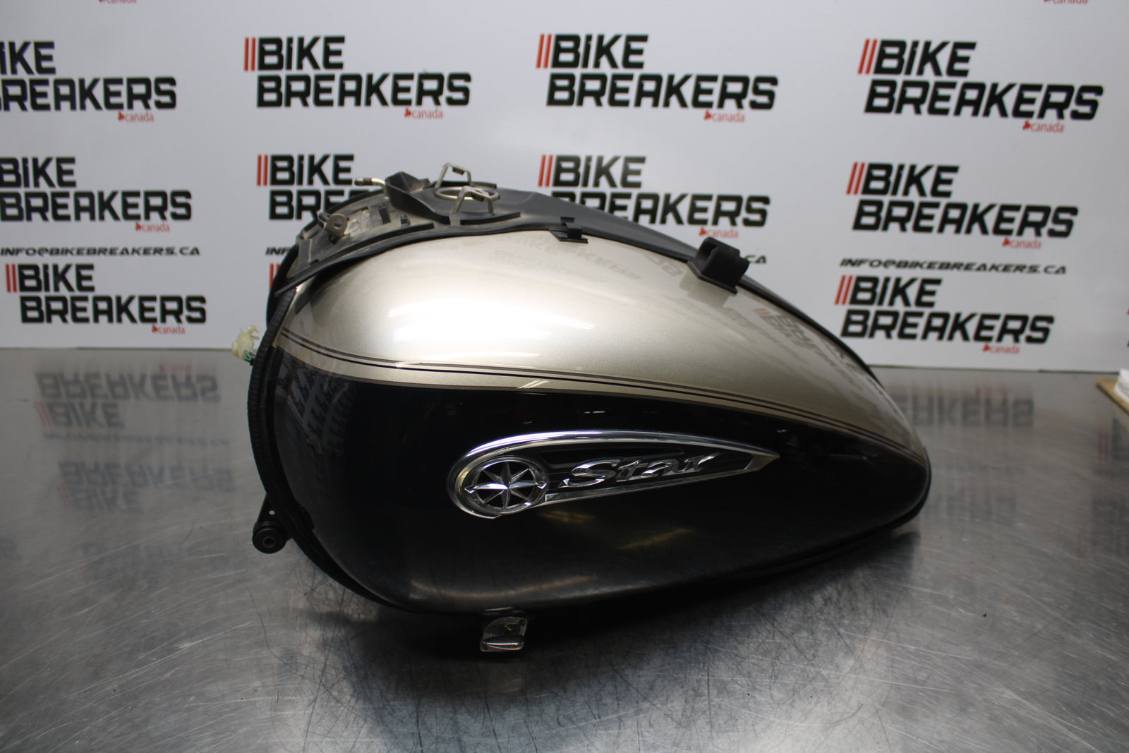09 YAMAHA ROYAL STAR XVZ1300TF VENTURE GAS TANK FUEL PETROL RESERVOIR BB151