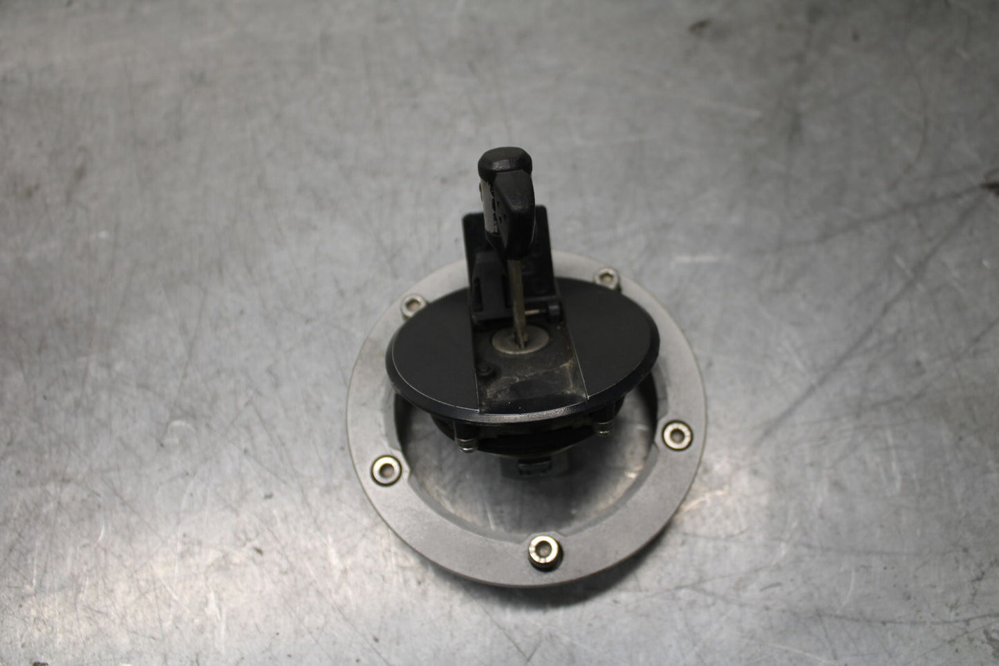 08-09 SUZUKI GSXR600 IGNITION LOCK KEY SET W/ GAS CAP AND SEAT LOCK BB728