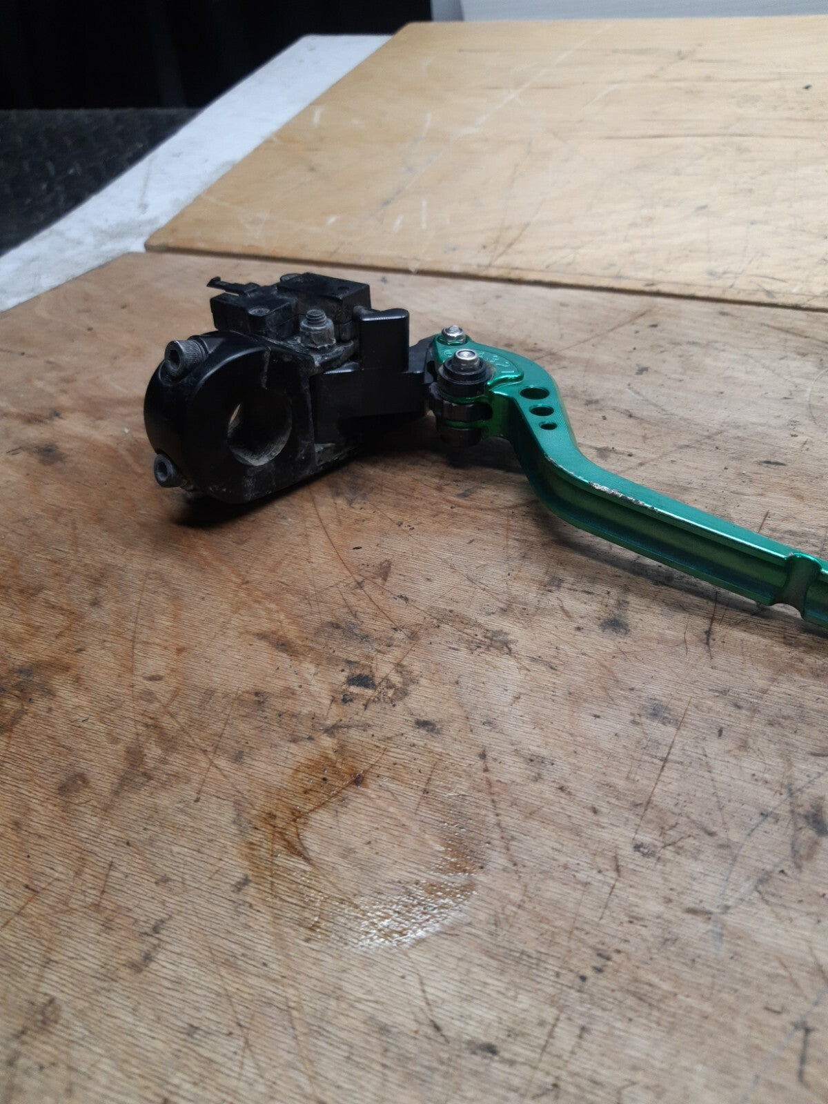 09-10 KAWASAKI ER-6N CLUTCH PERCH MOUNT WITH LEVER  BB325