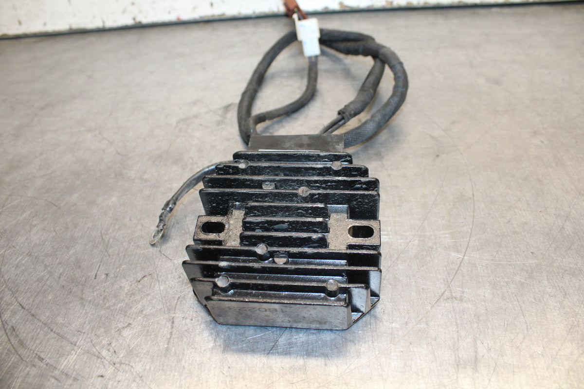 17-24 KTM 390 DUKE RECTIFIER VOLTAGE REGULATOR BB734